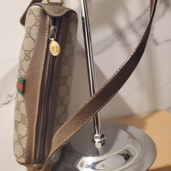 ***Sold***Gucci Canvas Web - Picture 10 of 12